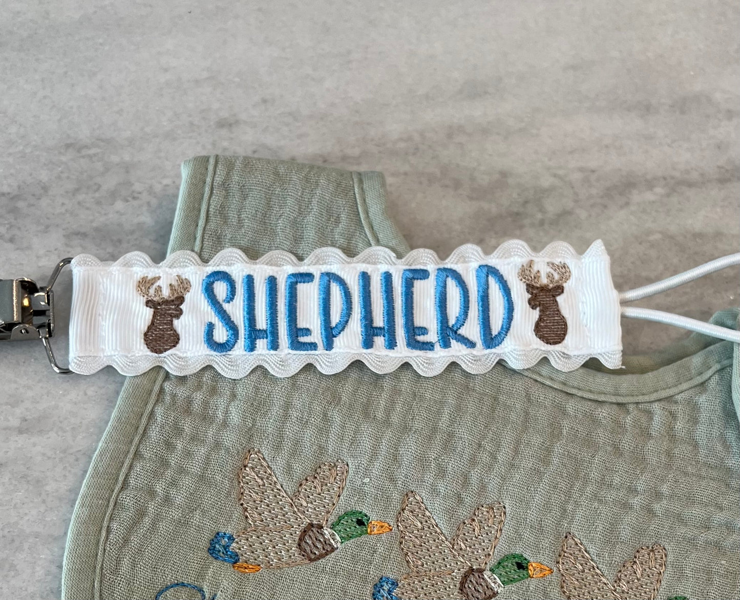 Paci Clips