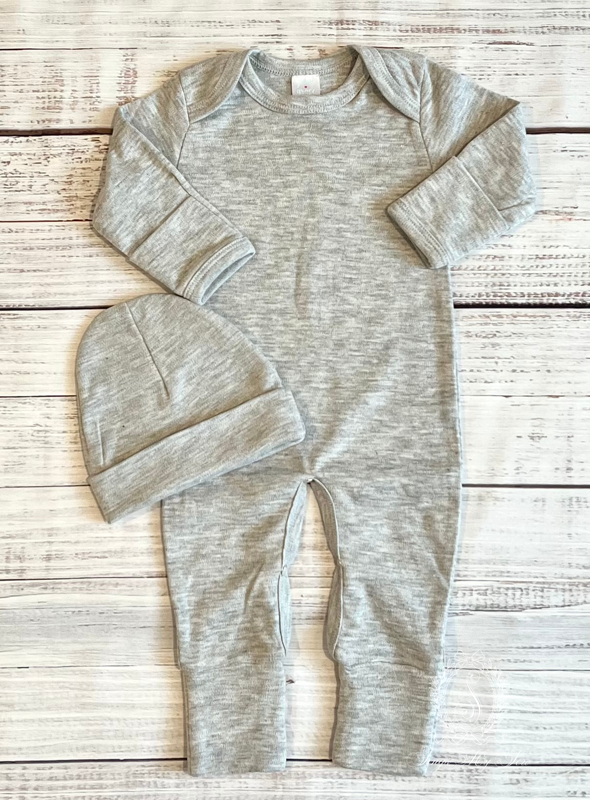 Sleeper & Hat Set (Gray)